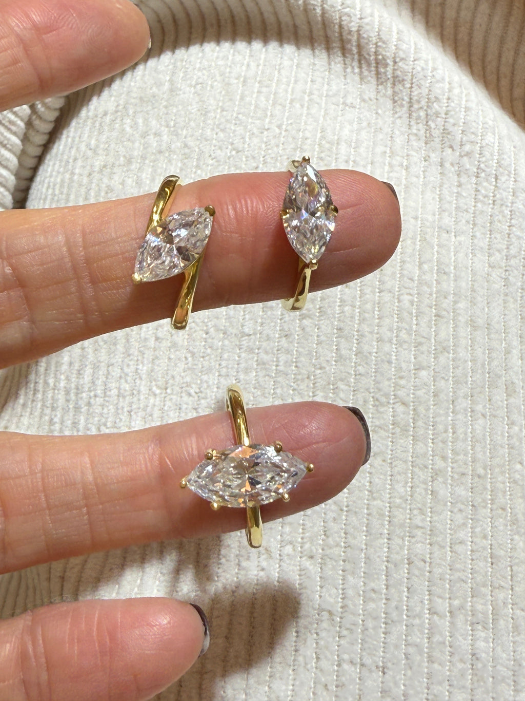 Carla Markiz Tektaş Yüzük