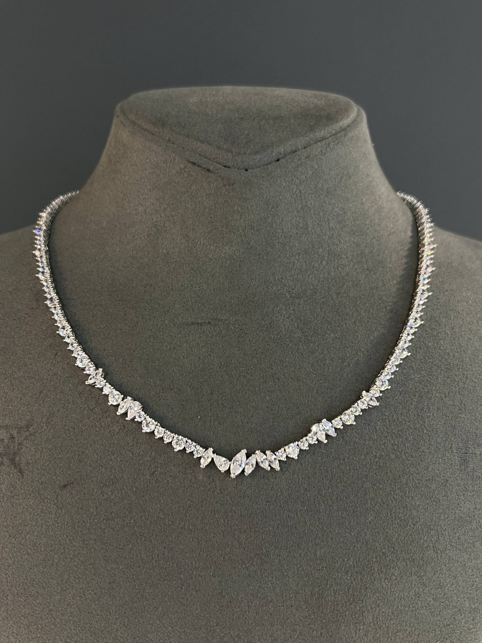 Lucca Markiz Gümüş Suyolu Kolye